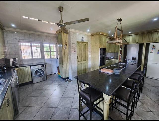 5 BEDROOM HOUSE FOR SALE IN VERWOERDPARK